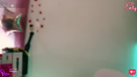 Lauren online show from March 17, 5:06 pm