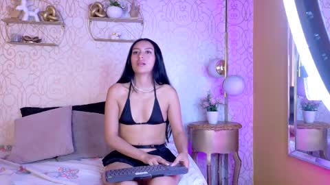 Lauren  online show from June 3, 9:20 pm