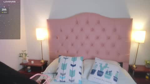 laurenn_smitth online show from January 28, 12:32 pm