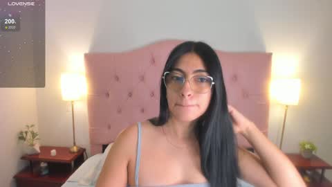 laurenn_smitth online show from January 31, 12:29 pm
