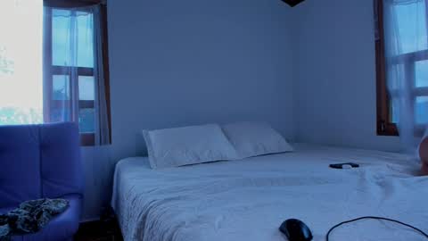 Lucie  online show from March 10, 5:29 pm