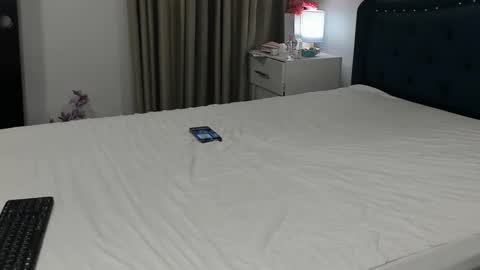 daniela angel     online show from December 23, 4:16 am