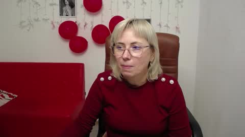 Lauren online show from January 18, 1:29 pm