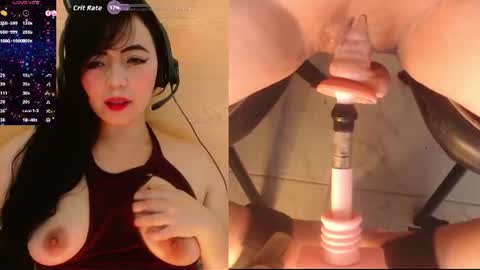 lauriss_ online show from August 1, 3:30 am