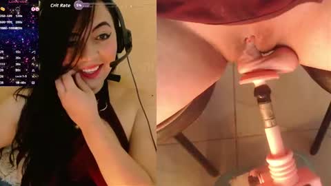 lauriss_ online show from August 4, 5:41 pm