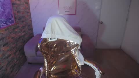 Laurita  online show from September 8, 7:57 pm