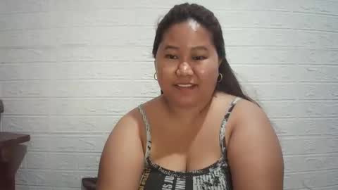 lavalyn214 online show from April 29, 4:09 pm