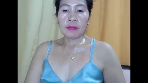 lavine1983 online show from October 2, 8:19 am