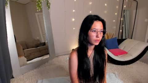 The Layla online show from July 29, 2:33 am