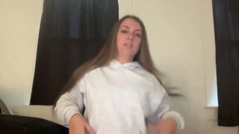 laylahlaylah1 online show from October 17, 5:05 pm