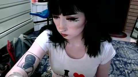 Layla Kills online show from February 12, 5:58 am