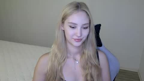 LaylaPretty001 online show from December 4, 5:32 am