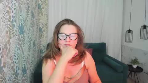 Lea online show from February 16, 4:29 pm