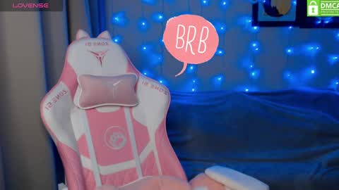 Leah  Gotty online show from December 14, 2:21 pm