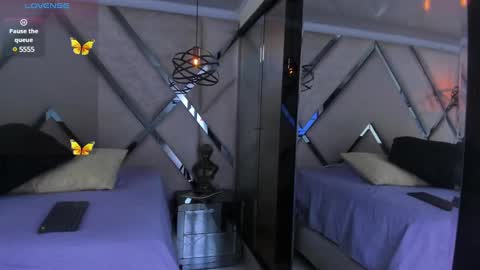 ---Leah-- online show from January 10, 9:31 pm