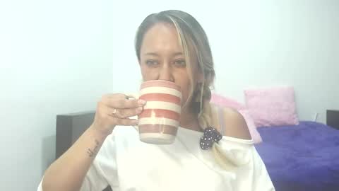 leah_susman online show from November 18, 2:01 am