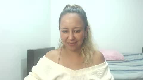 leah_susman online show from November 15, 3:18 am