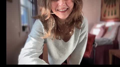 Leah Sparkles online show from January 10, 3:16 pm