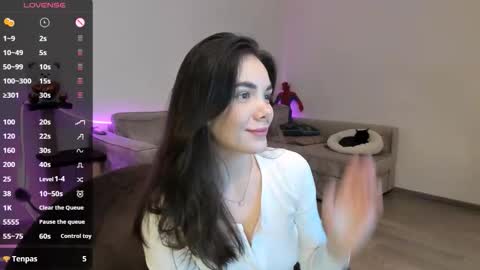 Leana online show from October 9, 4:33 pm