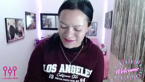 Leandra online show from October 31, 4:44 pm