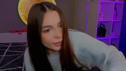 Sophie online show from April 13, 7:14 pm