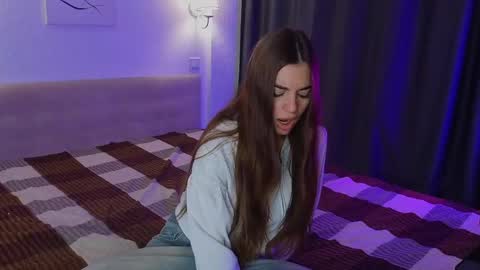 Sophie online show from June 4, 7:18 pm