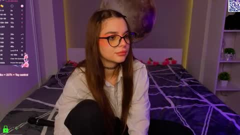 Sophie online show from March 1, 7:35 pm