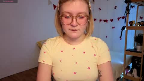 Ellie online show from May 5, 4:48 am