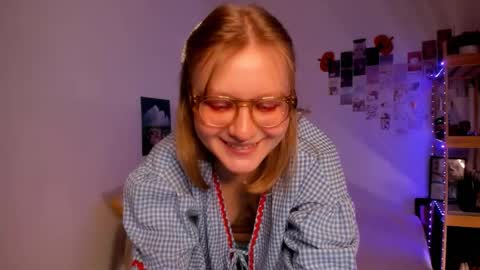 Ellie online show from November 27, 6:49 am