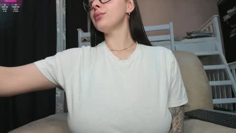 Anna  online show from September 28, 6:02 pm