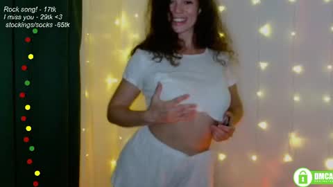 hey Im Leia and I love rock  online show from July 11, 8:09 pm