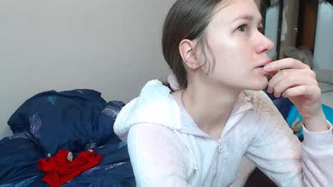 leila_bambi_ online show from February 26, 3:14 am