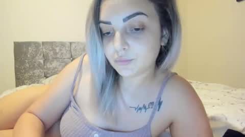 leilahot520 online show from January 4, 7:23 pm