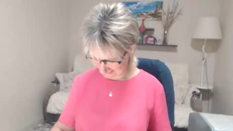 Leila Kinky online show from November 28, 5:32 am