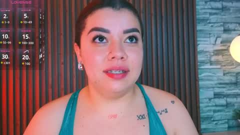 leilapons online show from April 4, 5:45 pm