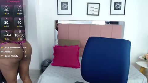 Leidy online show from November 26, 8:43 pm