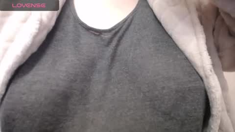 lenagolden online show from January 6, 2:14 pm