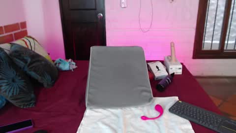 Lenna online show from February 21, 7:10 pm