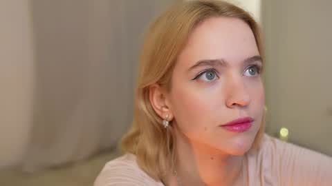  Ashly  online show from December 31, 3:53 pm