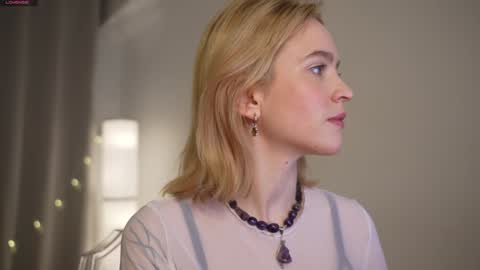  Ashly  online show from January 6, 3:19 pm