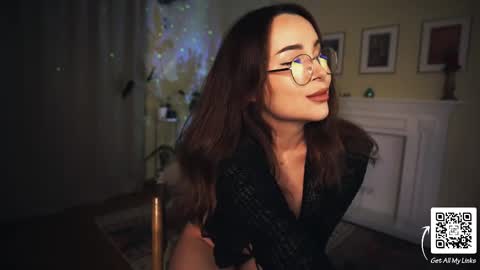 Leo online show from February 19, 7:38 pm