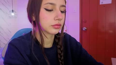   online show from May 5, 11:46 am