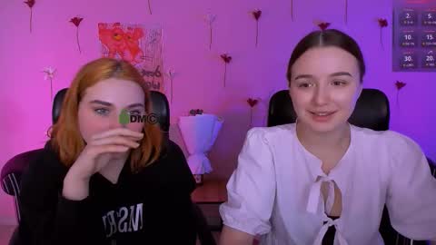 leslie_bird online show from February 23, 9:42 am