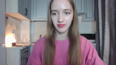  LESLIE   online show from September 14, 8:07 pm