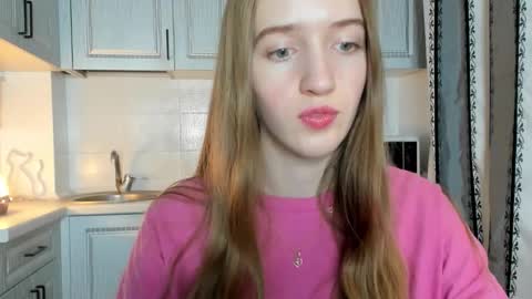  LESLIE   online show from November 26, 4:19 pm