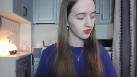  LESLIE   online show from September 29, 7:19 pm