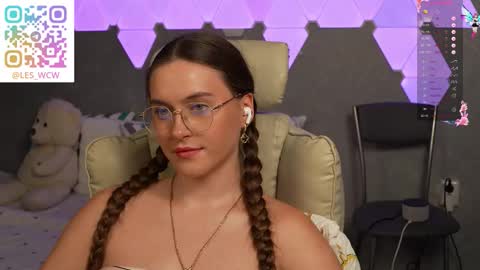 LeslieKorfs online show from January 16, 1:01 am