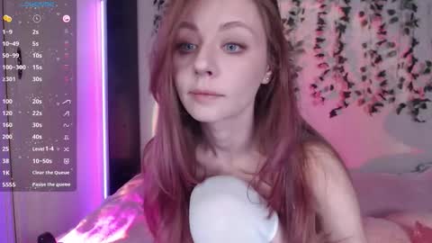 Lessy online show from February 3, 2:33 pm