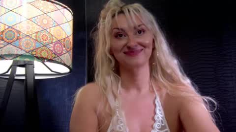 leticiareys online show from March 6, 2:12 pm