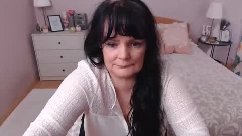 Mary online show from October 1, 12:54 pm